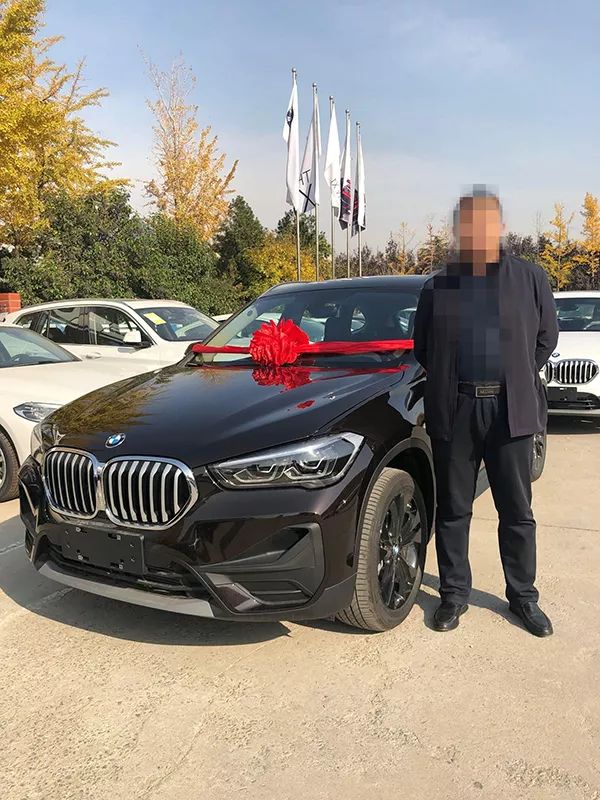 彩民中奖连夜驱车来领奖,新疆彩民刮出汽车大奖