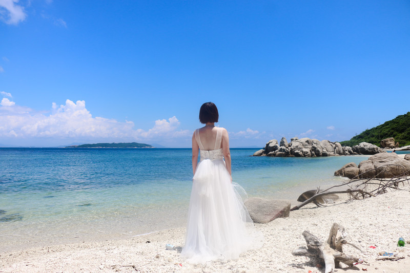 三亚一日游必买的婚纱 (三亚婚纱旅拍攻略)