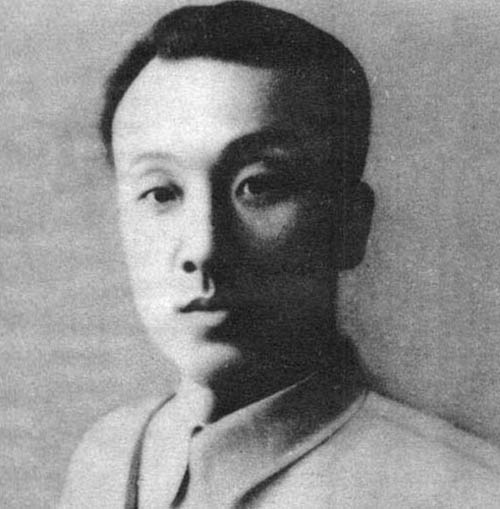 我*党**在黄埔军校的政治部主任，除了周恩来，还有这个人