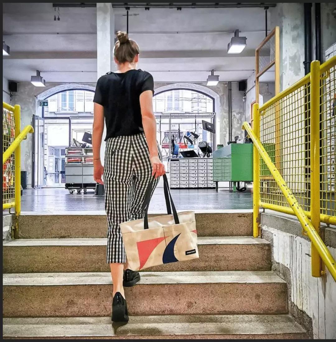 6款轻便又好用的包包推荐,6款颜值爆表的名牌包包