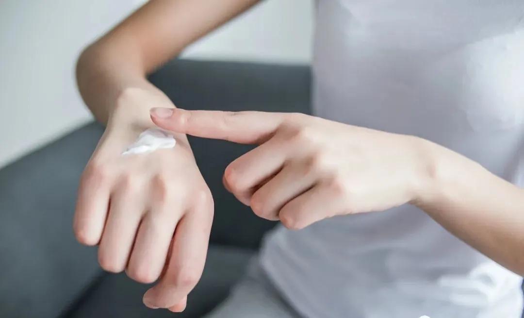 化妆水的正确使用方法步骤,化妆水的100个常识