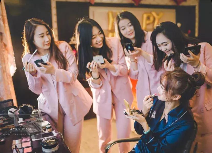 拒绝撞衫的闺蜜装,拒绝网感连衣裙