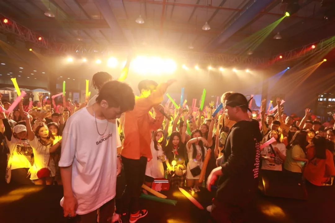 0鍏冩姠aj1,0鍏冩娊涓璦j1