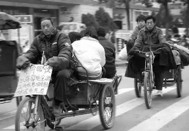 泪崩了歌曲原唱,泪崩了原唱完整版视频