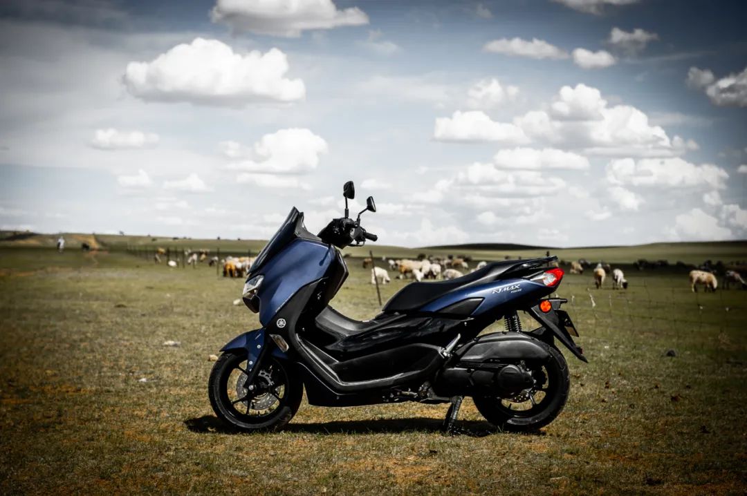 试驾雅马哈nmax150,雅马哈踏板nmax155跟pcx哪个好