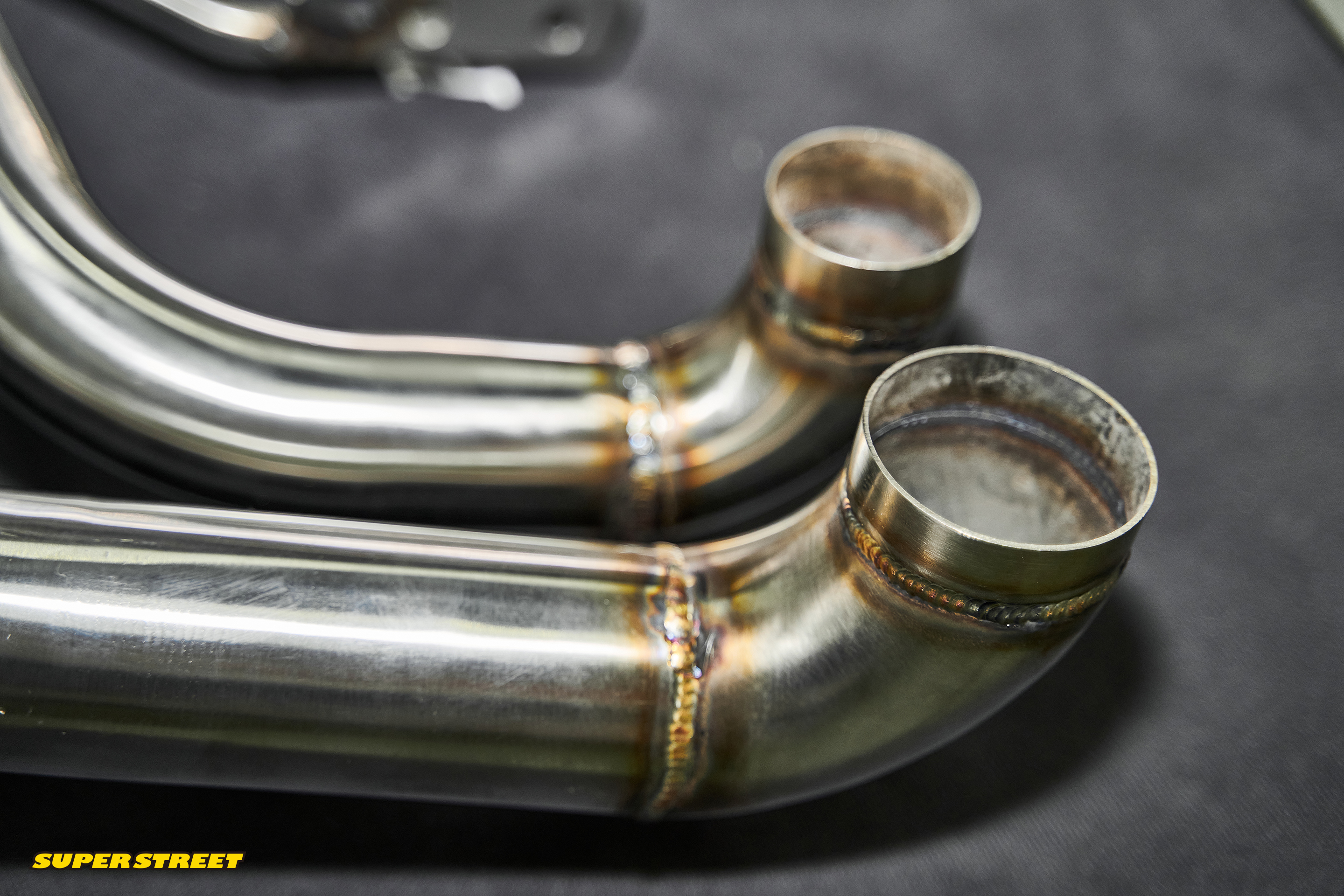 奥迪r8改装最佳效果,奥迪r8改全段排气声浪