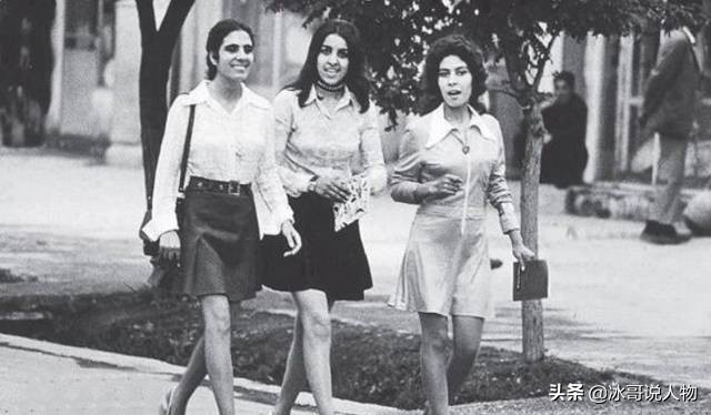 站起来的霍金图片,站起来的霍金