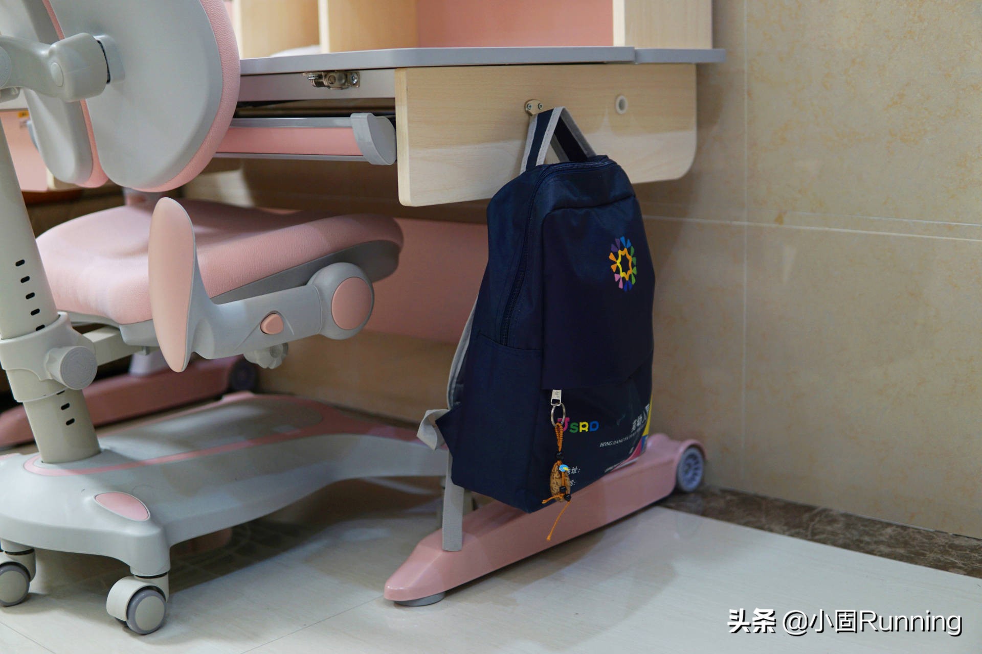 女儿小红花,儿童桌椅学习桌椅1-3岁可以画画