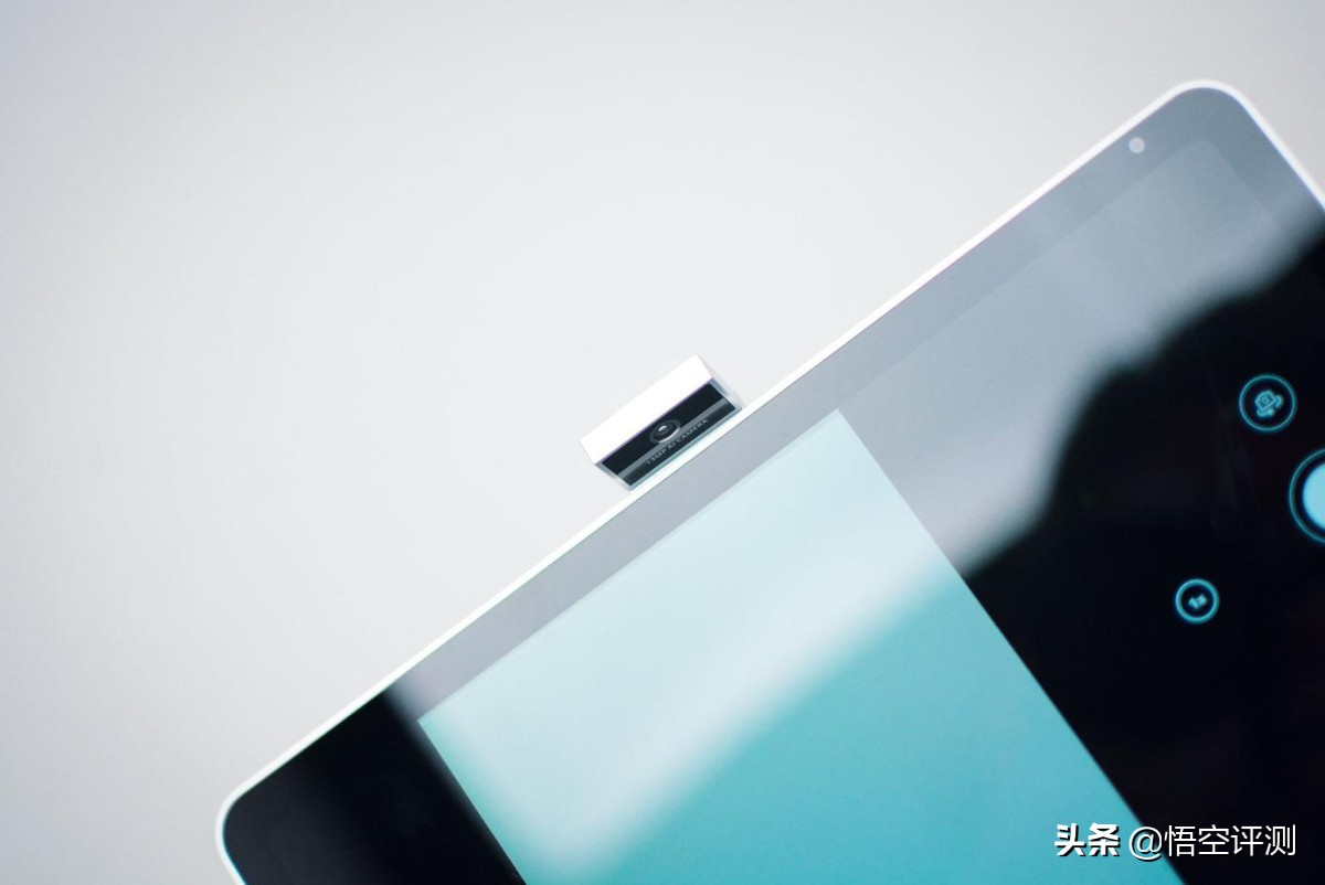 华为首款儿童专用学习产品！强悍鸿蒙系统：小精灵学习智慧屏评测