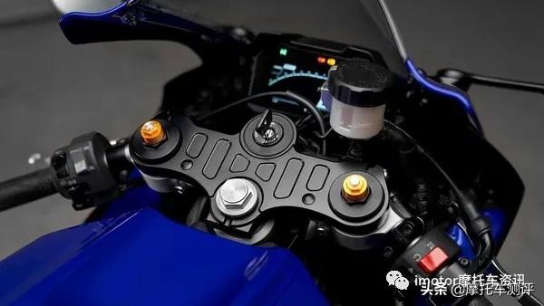 本田cbr650r和雅马哈r7,雅马哈r72023款落地价