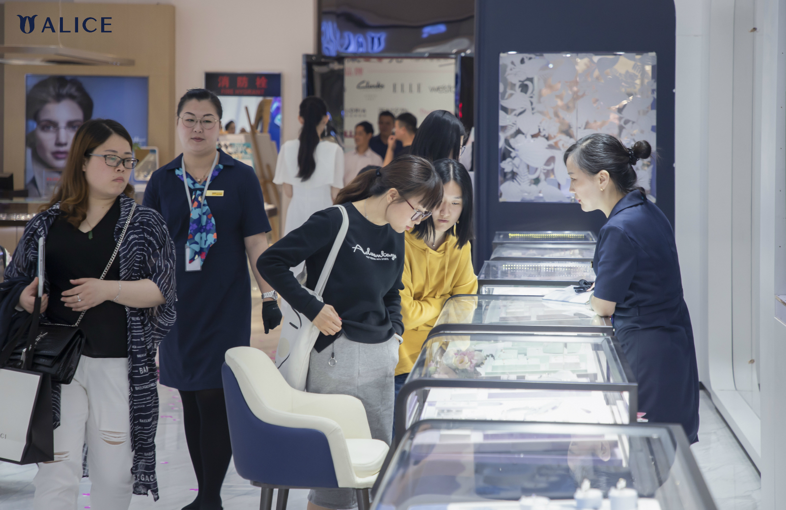 爱丽丝珠宝上海门店,爱丽丝珠宝开业