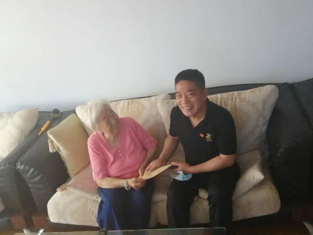 七一走访慰问老党员辽宁营口,七一走访慰问老党员困难党员简报