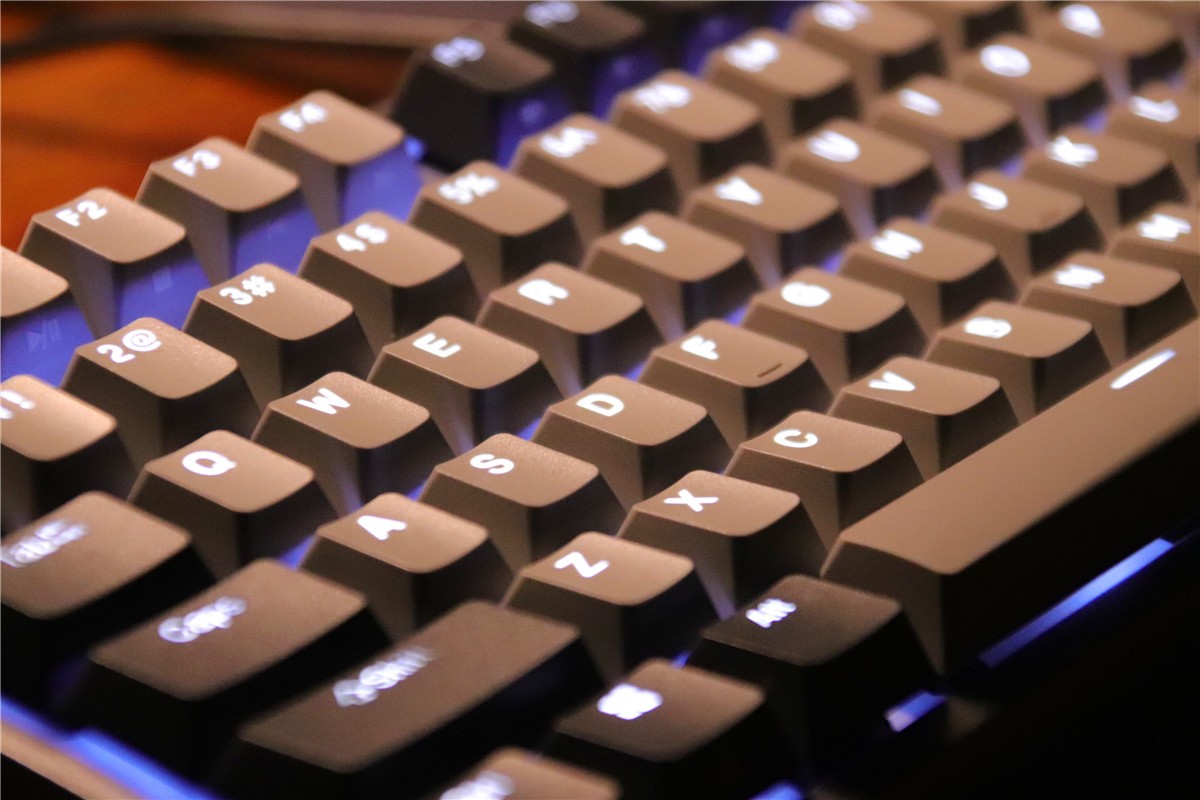 为什么键盘很好却不好用,为什么键盘那么重