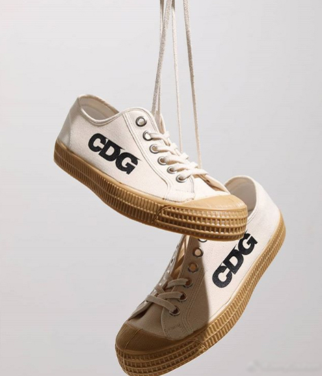 匡威帆布鞋川久保玲联名款,肖战穿的川久保玲和匡威联名鞋