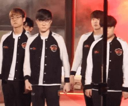 今日撸报：常规赛最佳阵容有你喜爱选手吗？Bengi兵役被派搞核武