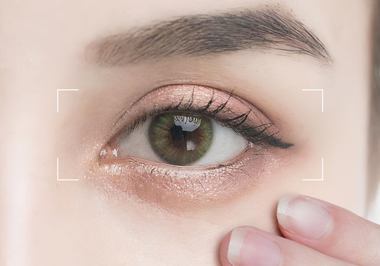 眼袋特别大用什么眼霜最好,有眼袋一般都擦什么样的眼霜