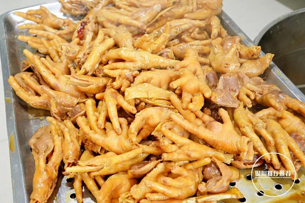 20多年老汤，在同心路卖卤煮