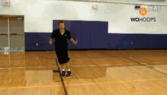 不用双脚跳绳,双脚轮换跳绳的简单技巧一学就会