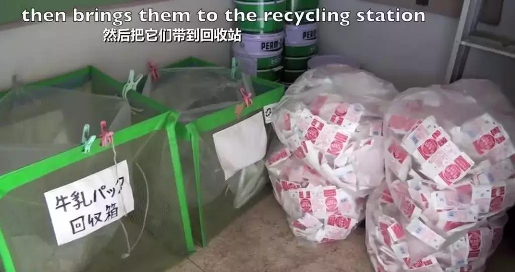 日本小学10元钱的午餐,日本学生午餐10元一个