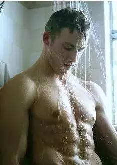 健身过度肌肉酸痛脖子僵怎么缓解,健身肌肉酸痛还能继续锻炼吗