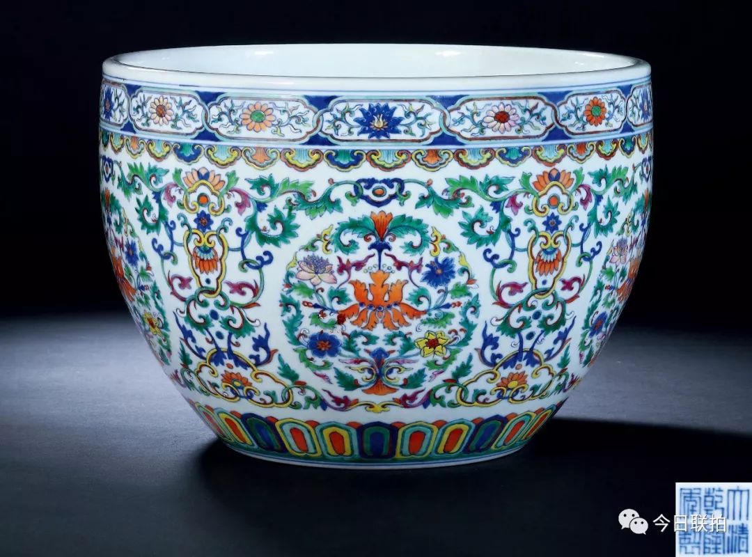 崇庆皇太后庆寿图,崇庆太后万寿图乾隆衮服