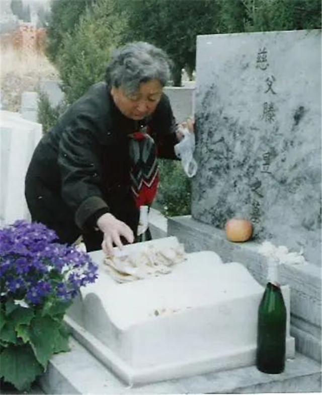 林海雪原小白鸽原型是谁,林海雪原中谁救了小白鸽