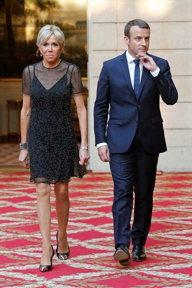 布丽吉特少女时照片,布丽吉特的腿