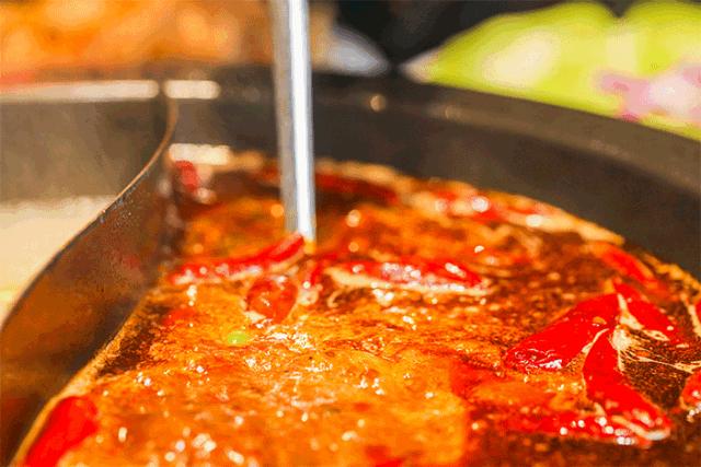 9荤6素！脆毛肚+肥牛…锅底油碟全包！成都昌隆坤火锅4人套餐88元