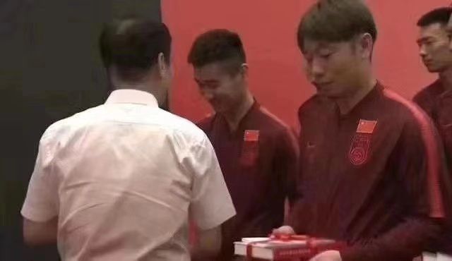 里皮被气得离场是哪一场,为什么里皮无法拯救国足