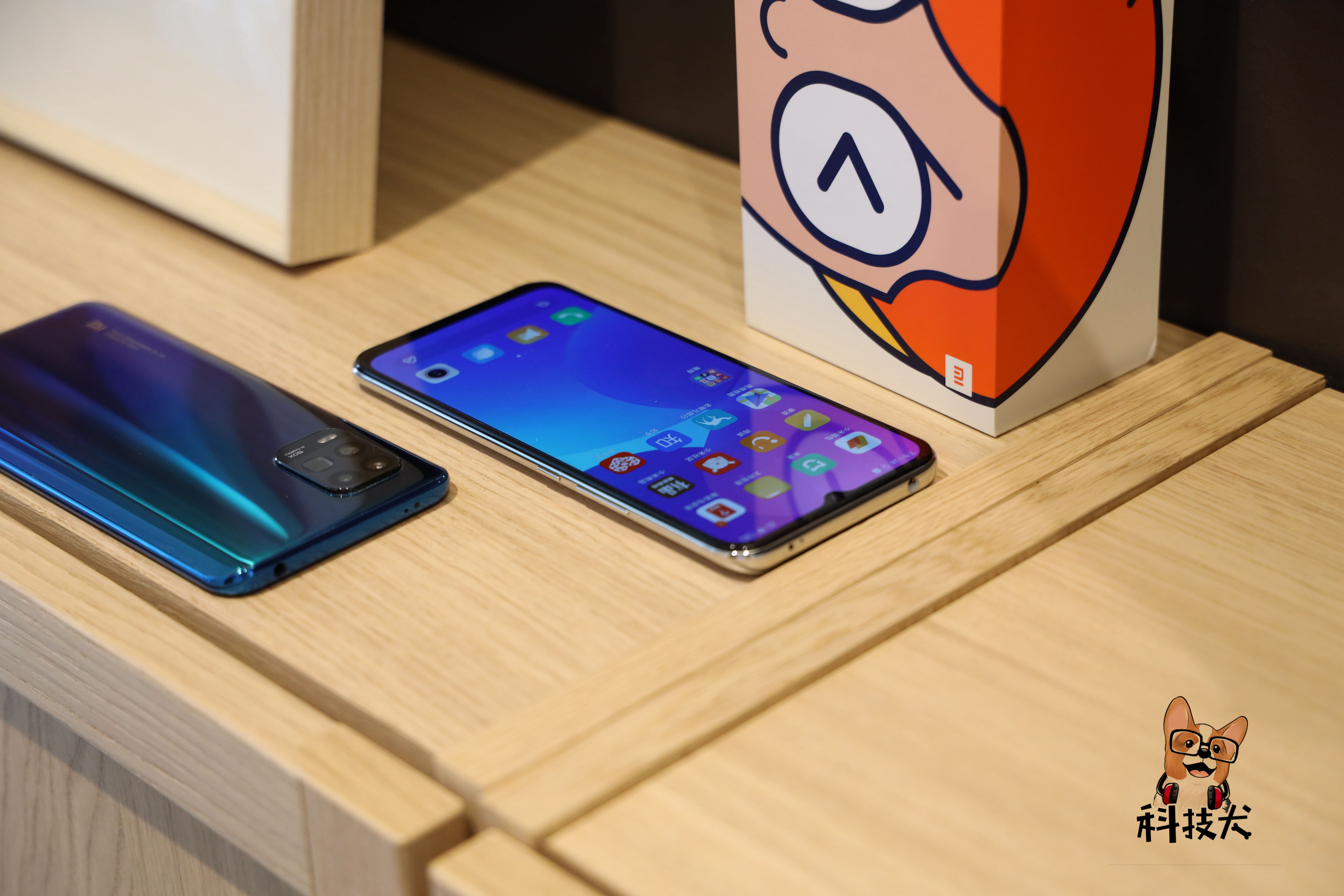 两千五左右的5g手机推荐性价比高,8g+256g的5g手机值得买哪一个