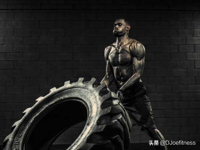 詹姆斯疫情期间发言,勒布朗詹姆斯的个人经历和介绍