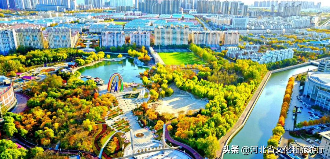 爱家乡游河北发现身边的美|披着初夏的清风，踏着热闹的浪，在五月的秦皇岛玩出新花样~