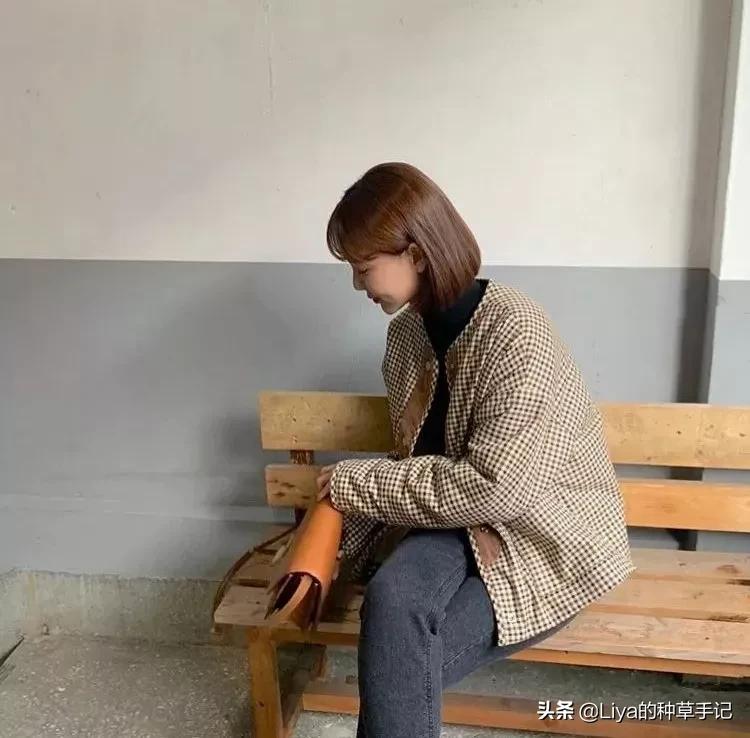 女童白色羊羔毛卫衣6-12岁潮款,大版的羊羔毛卫衣怎么搭配