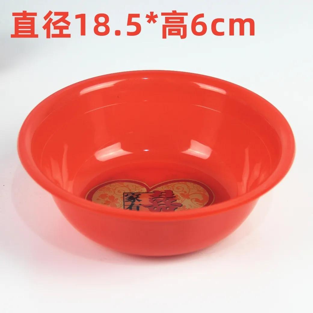 “小”“红”“塑料”三个成分修饰“盆”，会有几种合格的组合？