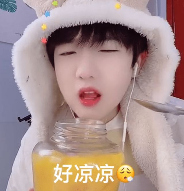 吐槽网红小潘潘,网红小潘潘和原版对比