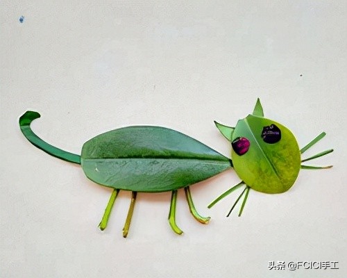 秋天落叶拼成的动物,树叶创意手工动物