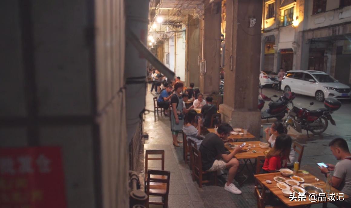 梧州必吃小吃,广西梧州小吃美食一条街