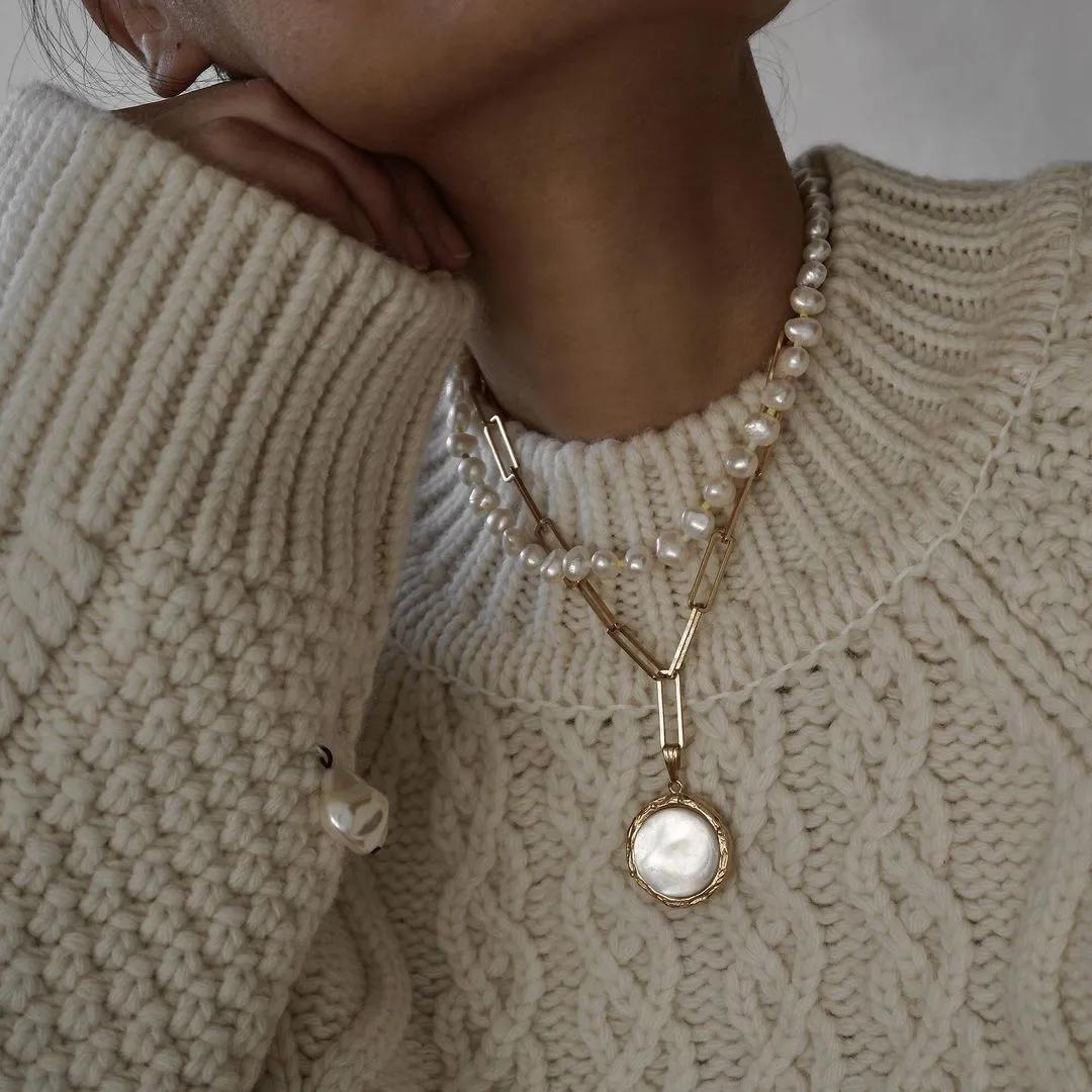 除了优雅贵气,珍珠还能休闲、叛逆、又嘻哈?