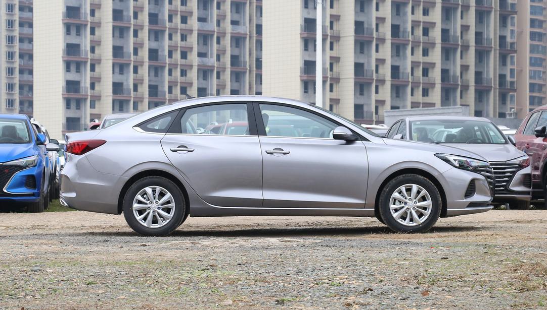 长安逸动plus降价真的好吗,长安逸动plus最新版变速箱