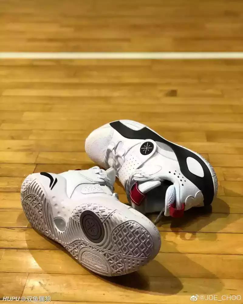 李宁反伍一代vs驭帅13,李宁反伍二代和李宁全城8