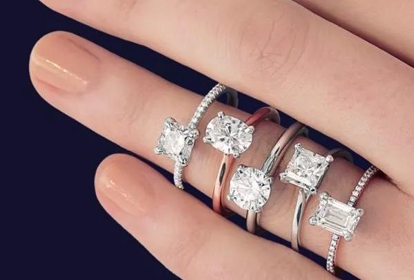 钻戒定制价好还是一口价好,钻戒私人订制都怎么定制