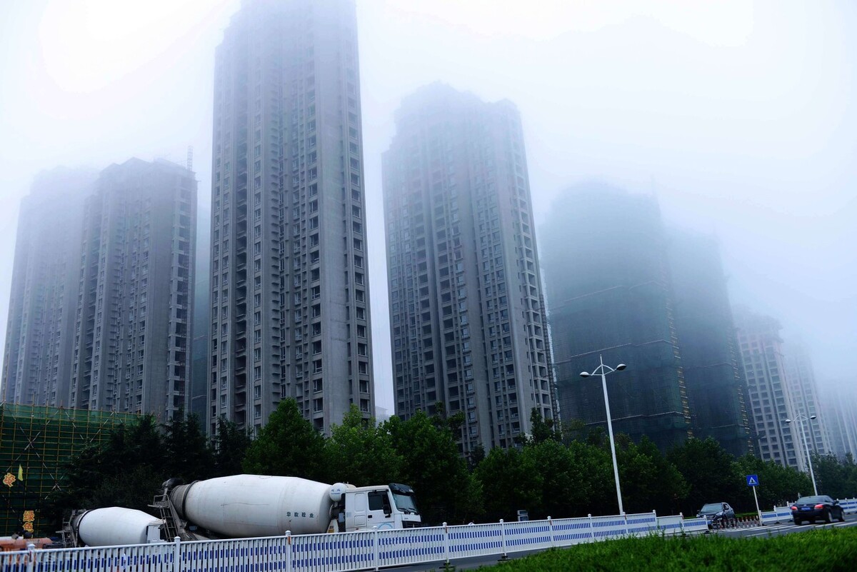 恒大许家印被忽悠？刘胜军怒怼任泽平，到底是谁忽悠了谁？