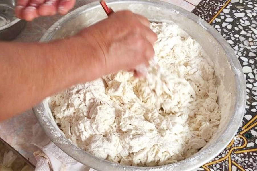 蒸馒头时加入葱花怎么做,如何不加酵母让馒头蒸出来更松软