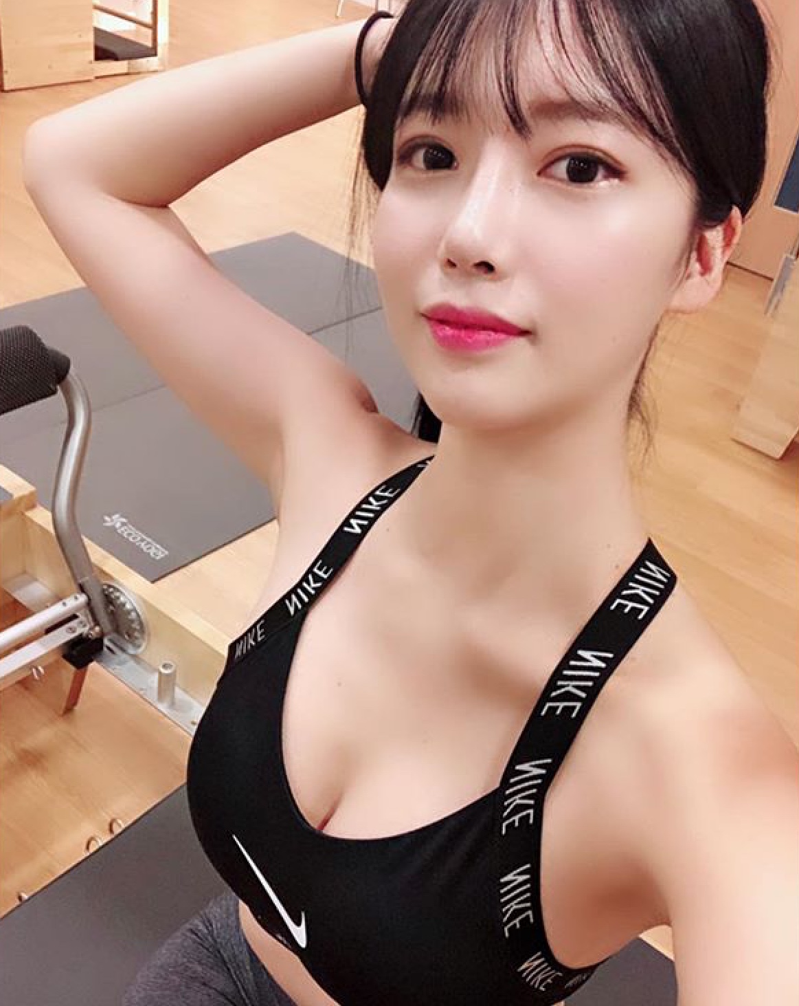 瘦手臂紧致手臂拜拜肉,手臂拜拜肉怎么减瘦手臂