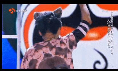 他被骂,因为把《爱情买卖》唱得太高级