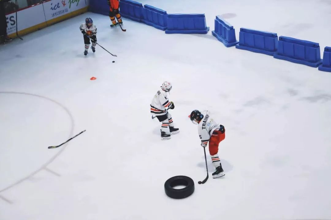 酷炫!圈粉成都娃的这些“贵族运动”到底“贵”在哪?