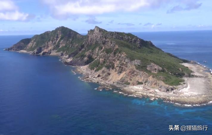 *鱼岛钓**有“花鸟岛”之称，这里是东海的鱼库、油库，主要有8个岛