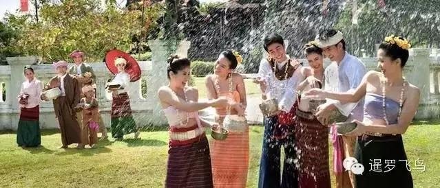 泰国泼水节vs西双版纳泼水节,2019年泰国泼水节视频