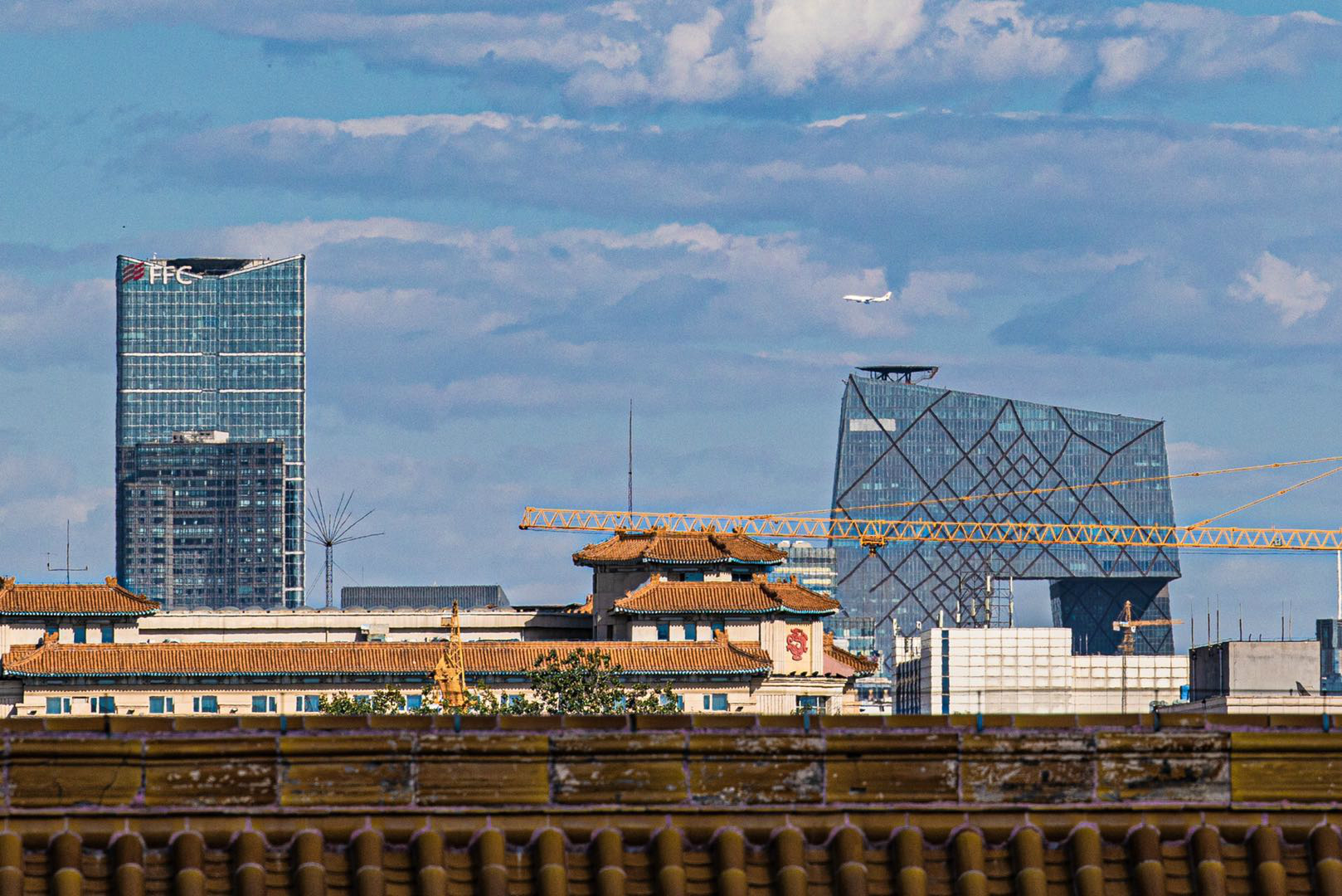 eosr6到底值得购买吗,eosr比r6像素高