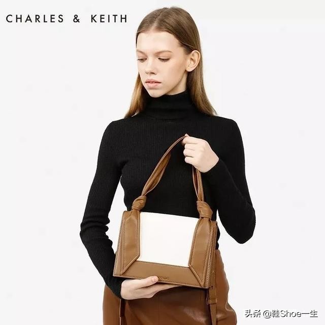 小ck包迪丽热巴同款,迪丽热巴背的迪奥斜挎包